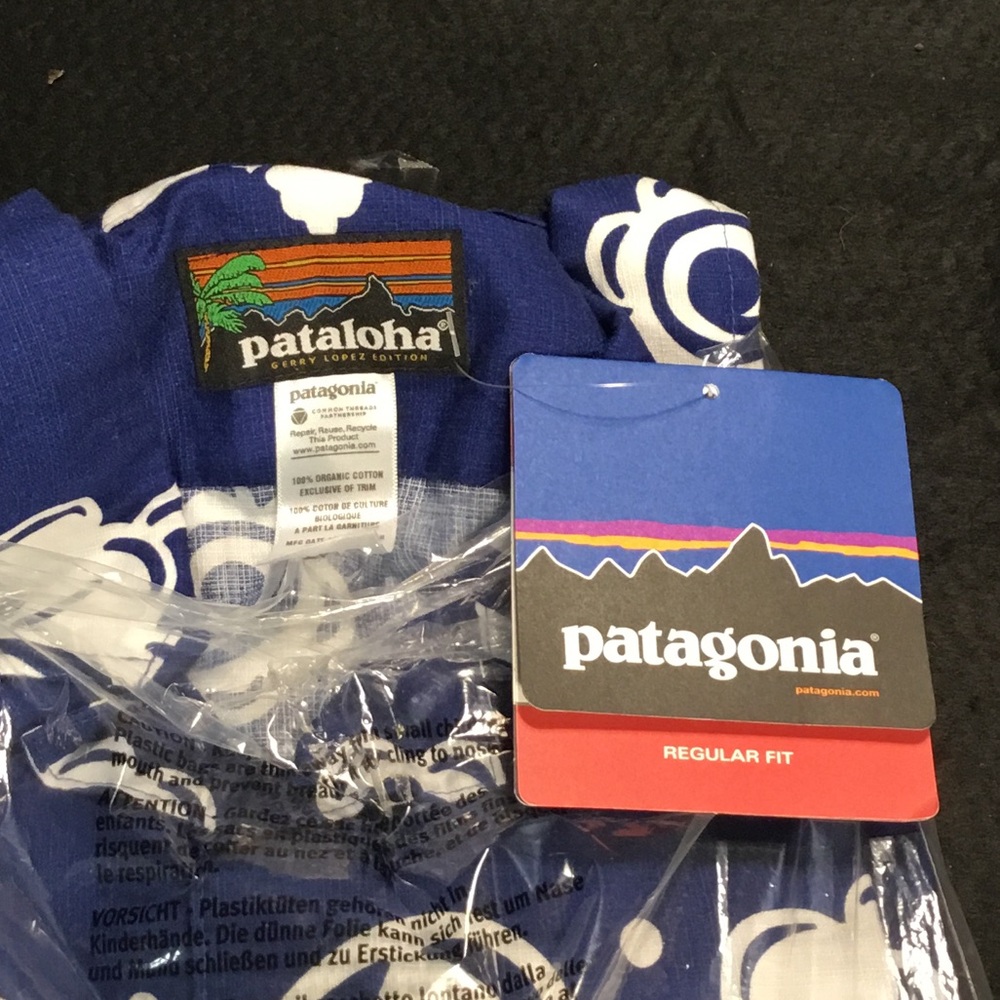 Patagonia Blue and White Vintage Pataloha Print Shirt